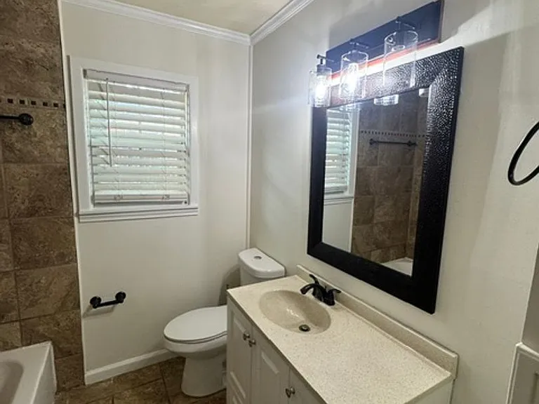 2601 Hollis Dr — Photo 16