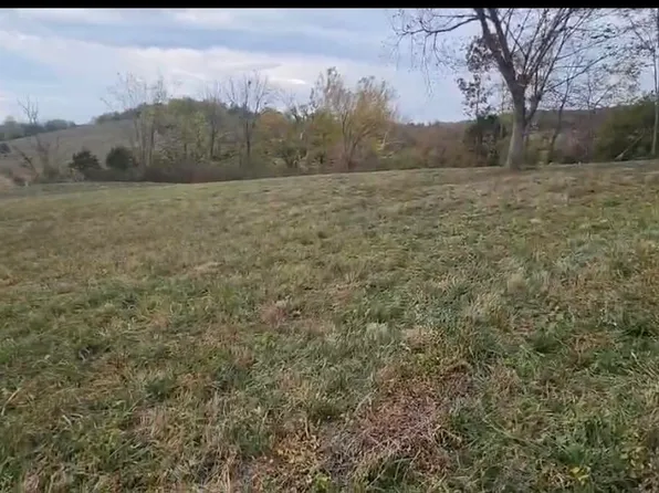 5941 Harmons Lick Rd, Paint Lick, KY 40461