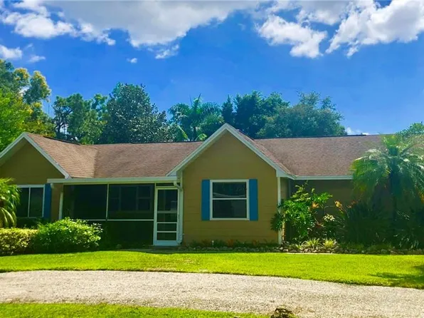 5730 Cedar Tree Ln, Naples, FL 34116