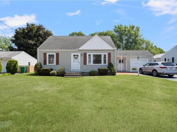 58 Lydick Ave, Warwick, RI 02888