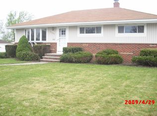 9596 Reichert Rd, Parma, OH 44130