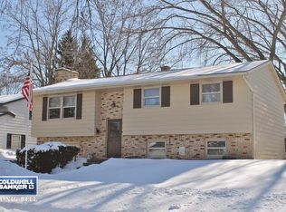 107 Margaret Ter, Cary, IL 60013