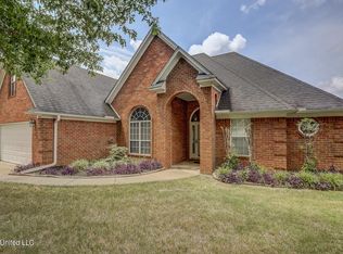 1437 Chime Cv, Hernando, MS 38632