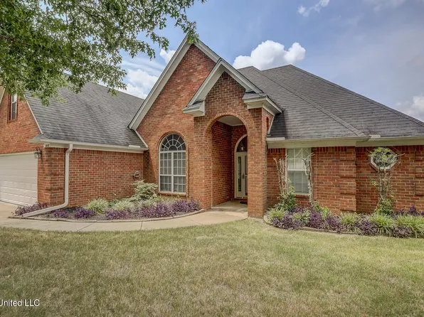 1437 Chime Cv, Hernando, MS 38632