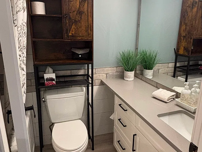 1027 Cameron Ave SW #108 — Photo 10