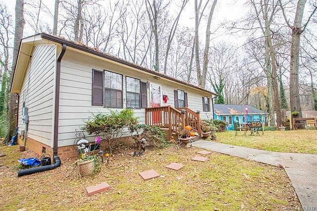 1st image of 721 Ascot Dr