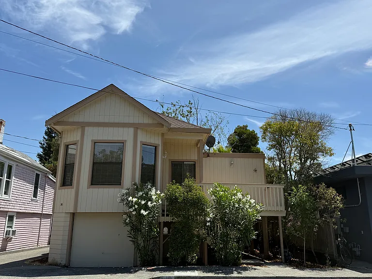14 Willow St #A — Photo 18