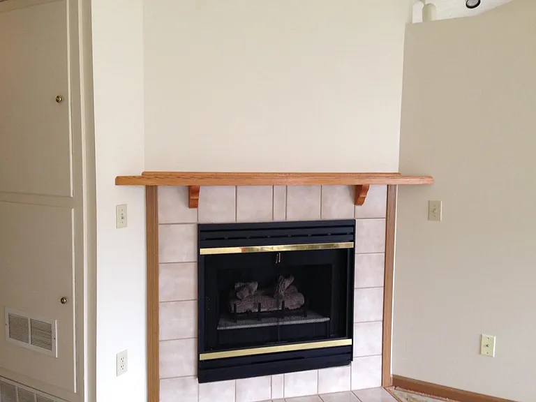 3568 Harris Ave NW — Photo 3