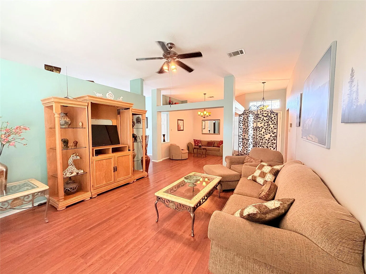 3 bed, 2.0 bath, 1445 sqft, $1,750 — Photo 4