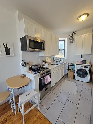 Rented by Avenues Real Estate | media 13