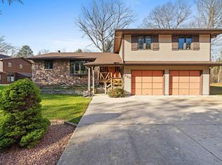 130 Park Rd, Two Rivers, WI 54241