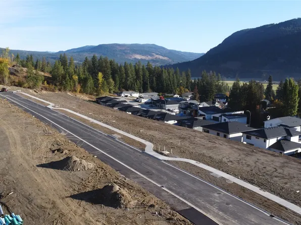 Glencaird St, Lumby, BC V0E 2G1