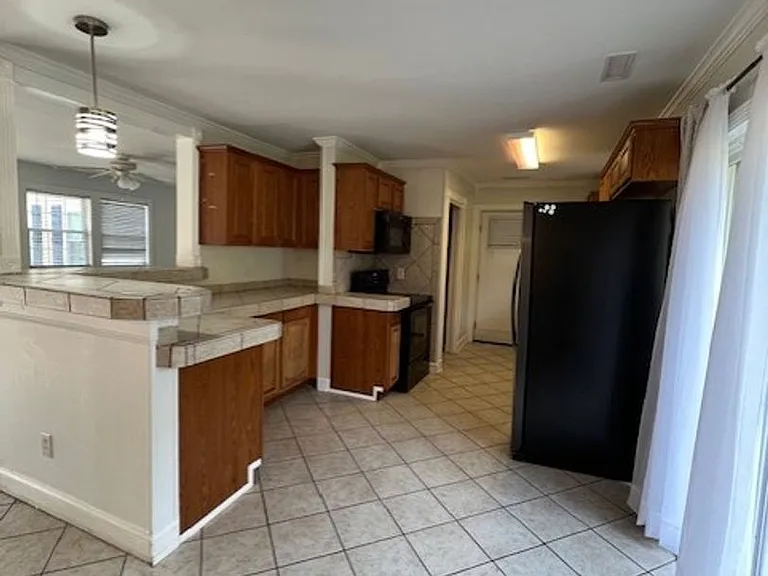 121 Gilbert Curry Dr — Photo 4