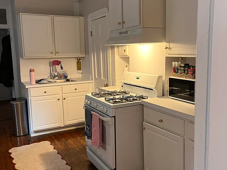 73 Phillips St #1 — Photo 1