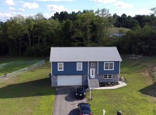 129 Black Oak Rd, Grindstone, PA 15442