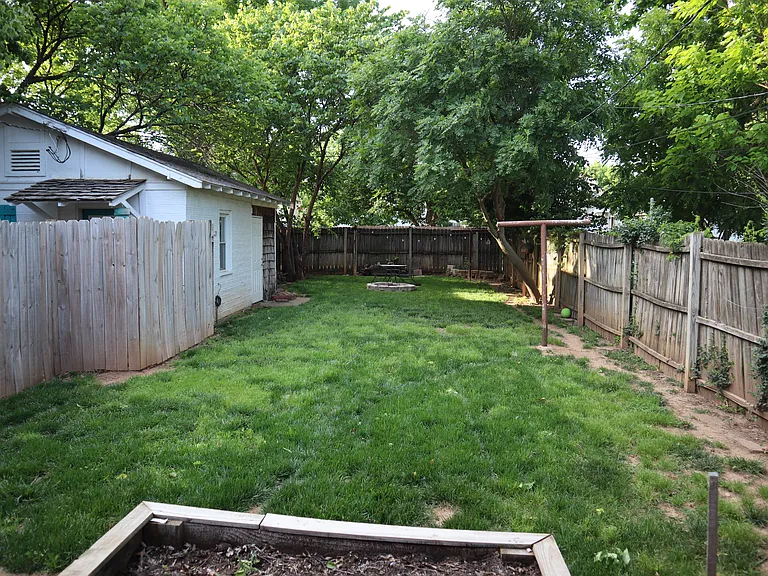 721 E Loren St — Photo 12