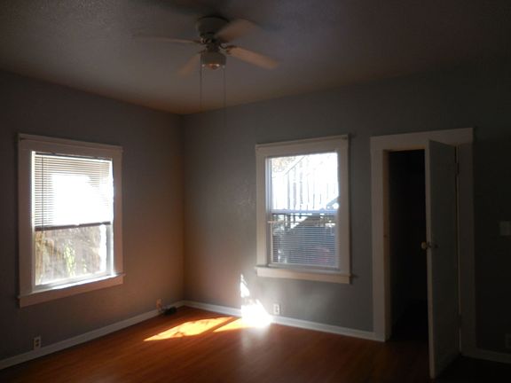 4th image of 301 Santa Clara Ave