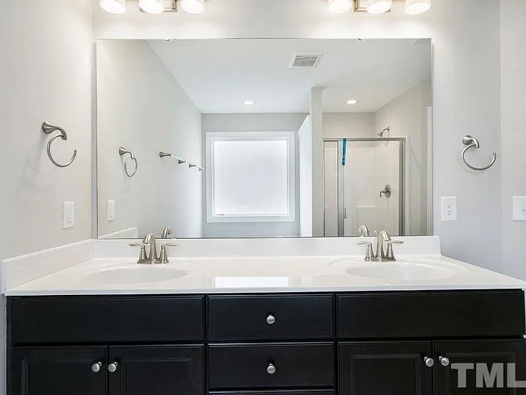 1111 Clearwood Ln — Photo 8