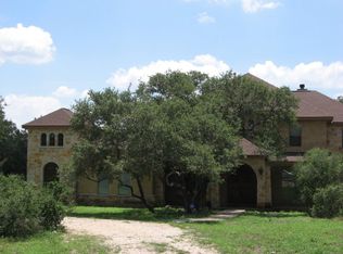 335 Pin Oak Trl, New Braunfels, TX 78132