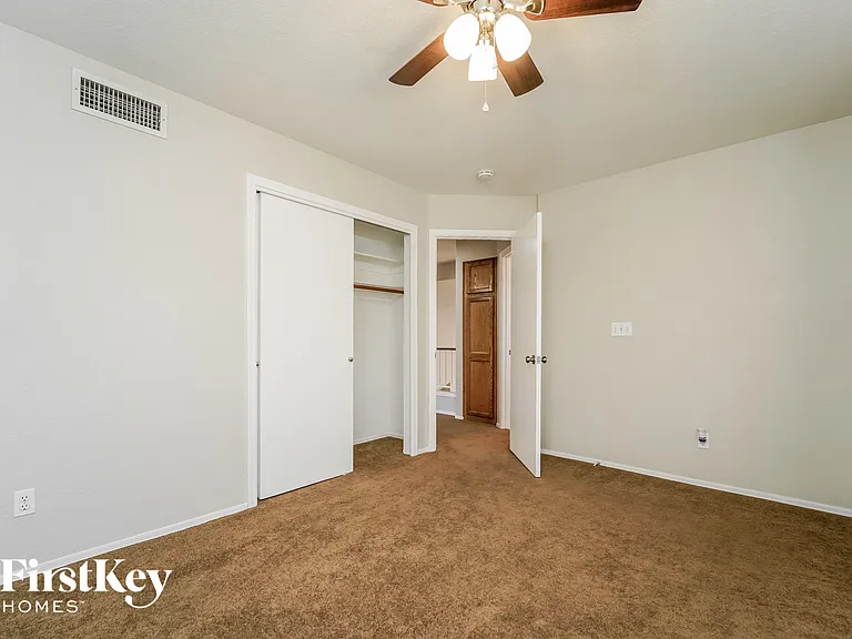 8166 N Pocono Way — Photo 7