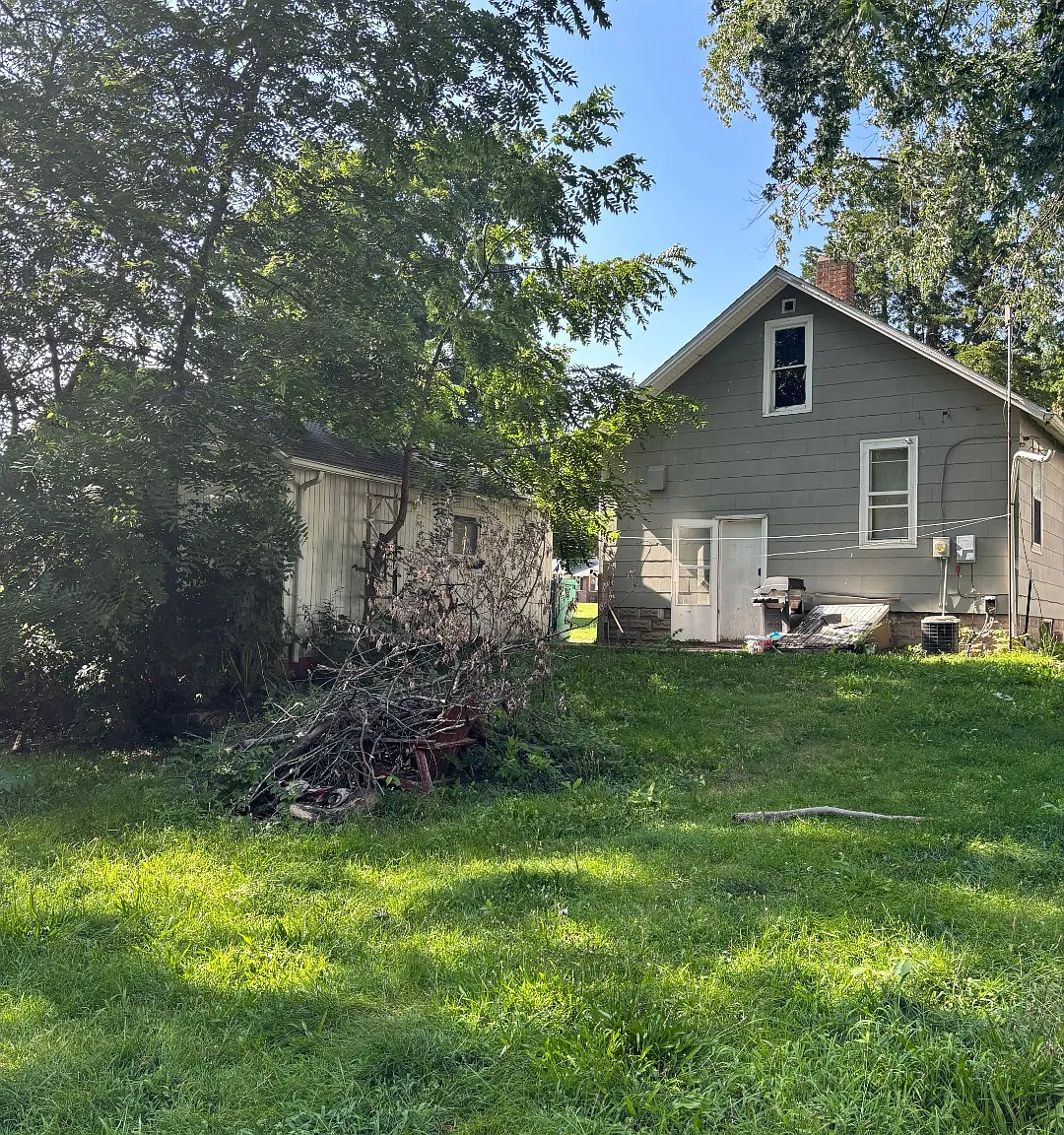 2 bed, 748 sqft, $850 — Photo 3