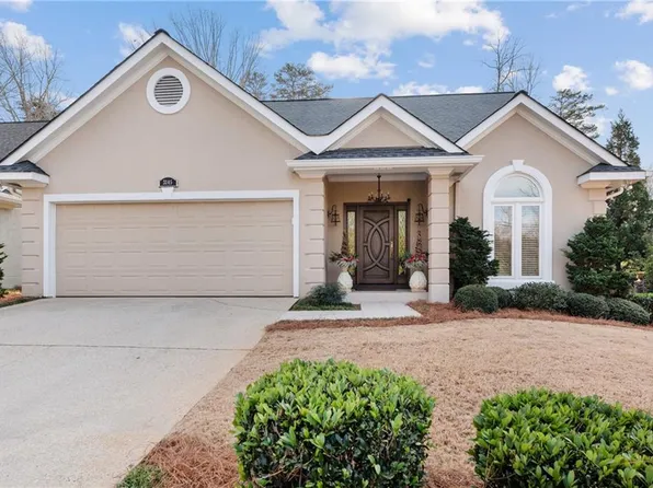3145 Haynes Dr, Gainesville, GA 30506