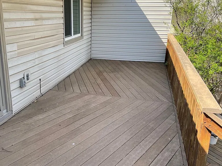 4050 Glacier Ln N — Photo 17