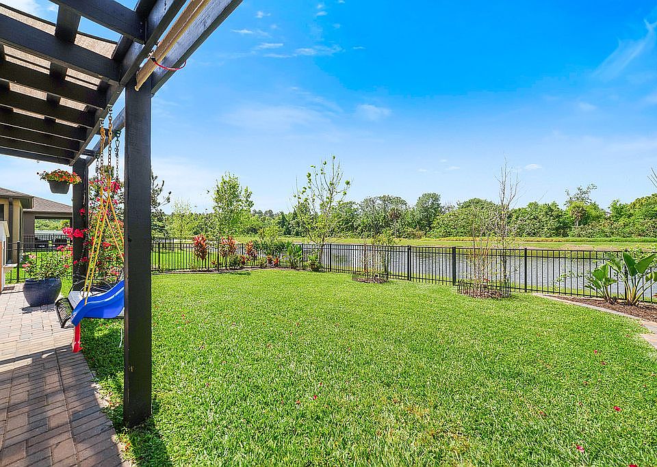 2nd image of 1724 Regal River Cir