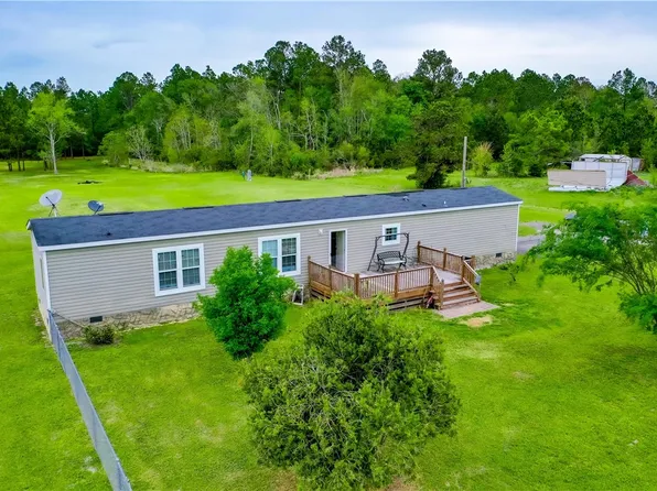 2509 Barnes Rd, Blackshear, GA 31516