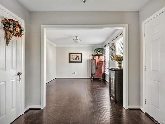 4th image of 6989 Gittings Ct