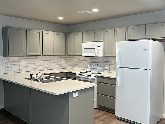 Kitchen features all appliances plus dishwasher!