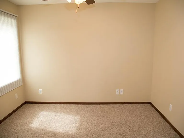 6302 Pawnee Ln — Photo 12