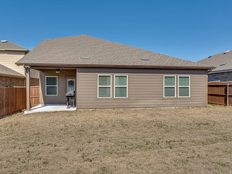 808 Fueller Dr — Photo 25