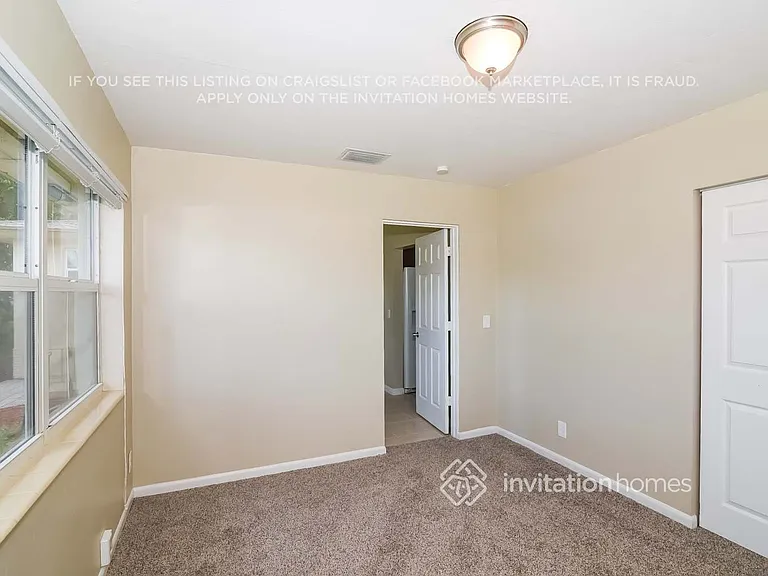 3205 Chapel Hill Blvd — Photo 14