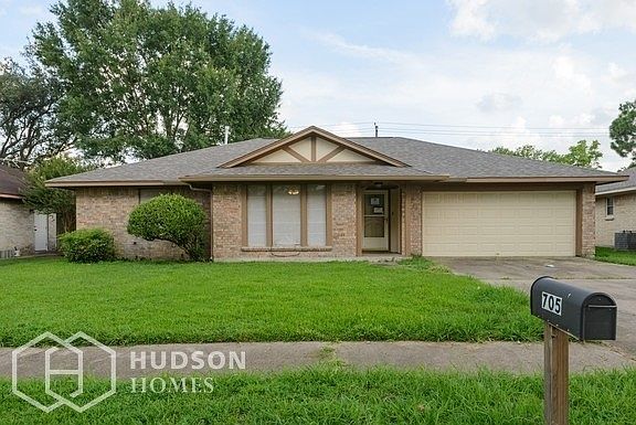 1st image of 705 Regency Dr