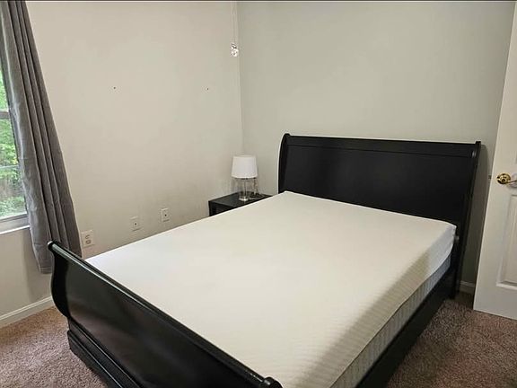 3rd image of 21509 Willis Wharf Ct #2
