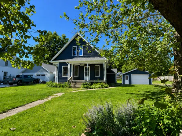 303 E Center St, Loami, IL 62661
