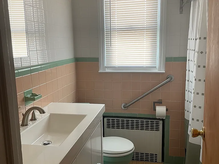 429 Burton Ave #B — Photo 42