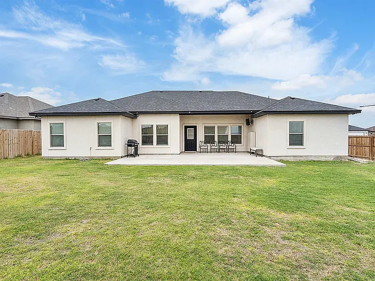 423 Pitaya Ln — Photo 40
