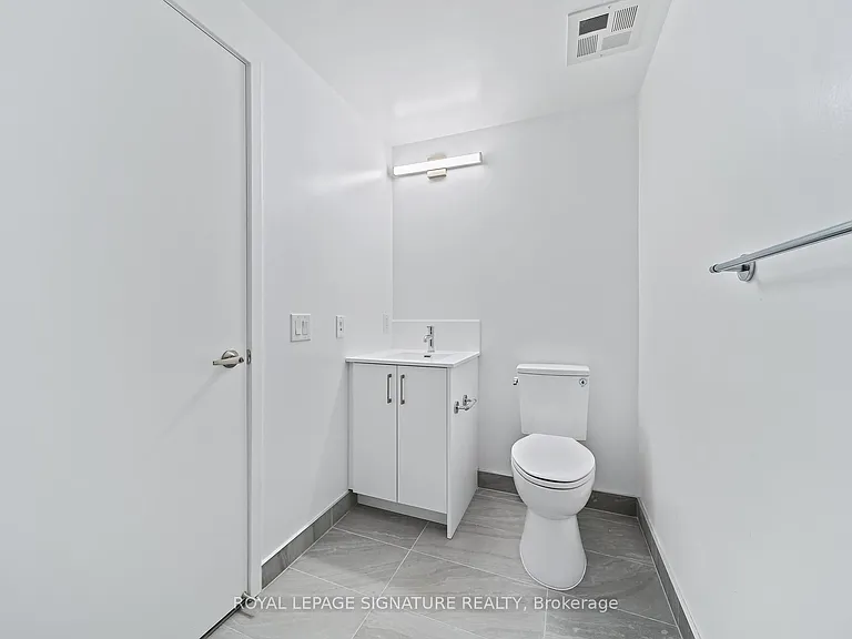 4010 Eglinton Ave W #711 — Photo 14
