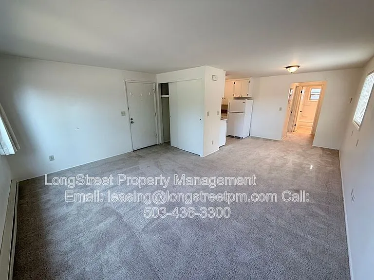 2612 NW Tyler Ave — Photo 6