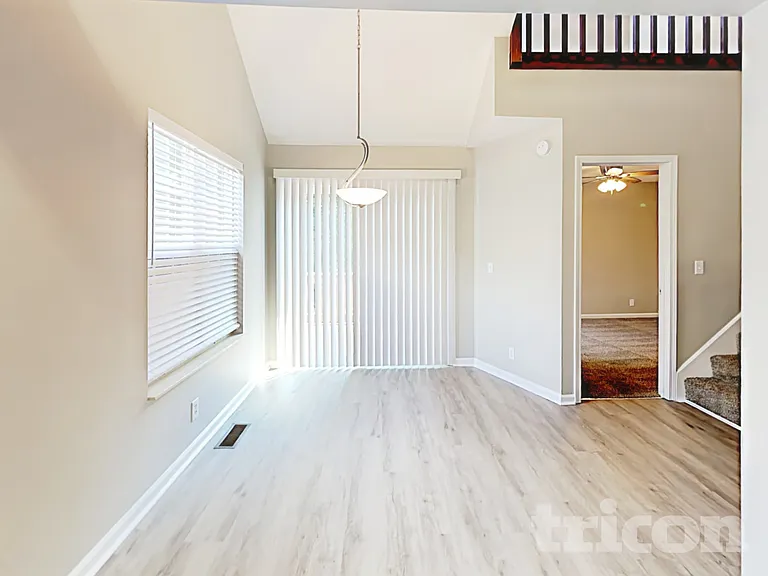 5713 Briarwick Ct — Photo 4