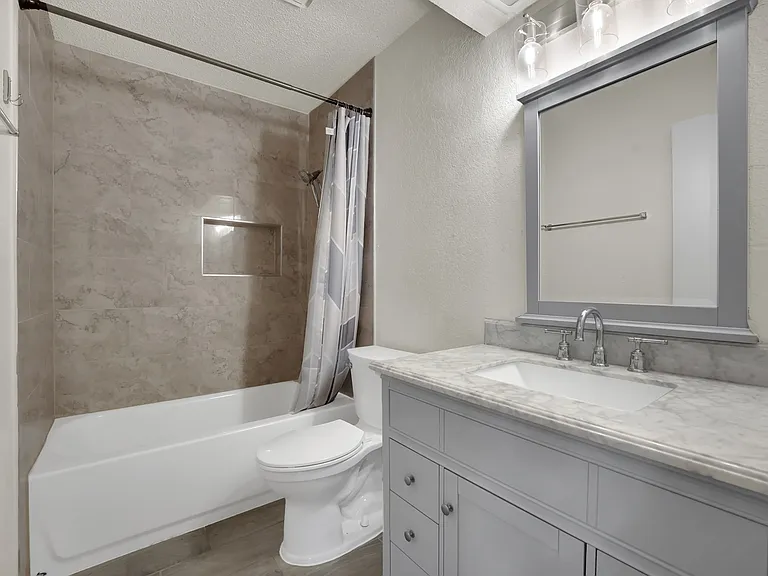 411 S Las Vegas Trl — Photo 8