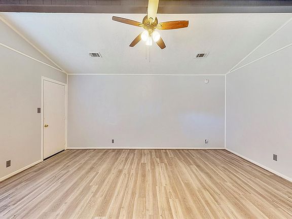 5th image of 16386 Porter Ln