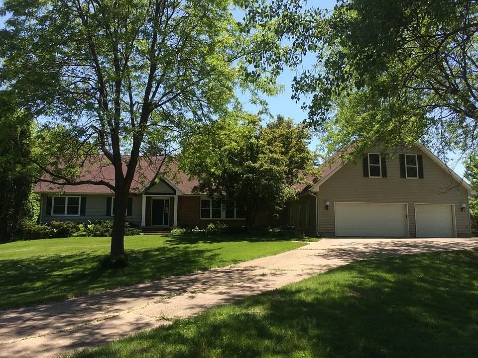1st image of 3808 County Down Ln NE