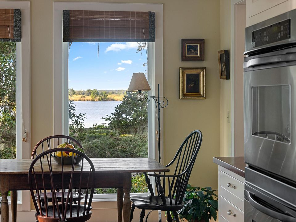 49th image of 1451 River Rd