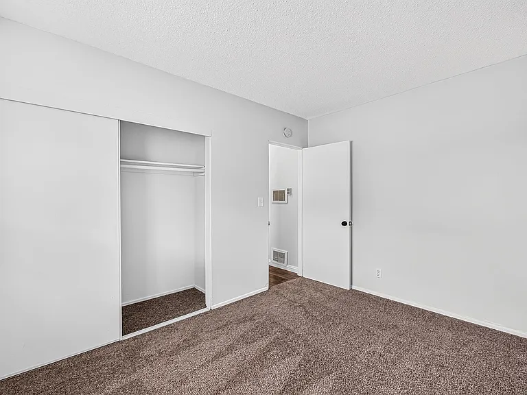 147 S Magnolia Avenue — Photo 31