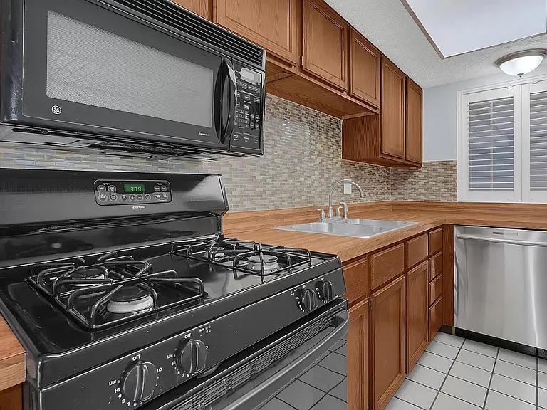 103 Lancelot Ln — Photo 5