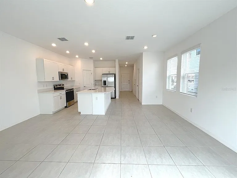 11832 Glenside Ter — Photo 14