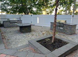 45 Spring St #7, West Roxbury, MA 02132
